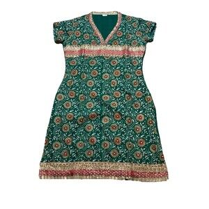 India SIZE 40, Green, Gold And Burgundy Floral Kurta! Has Flaws.
